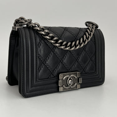 Chanel Boy black leather ref. 7888